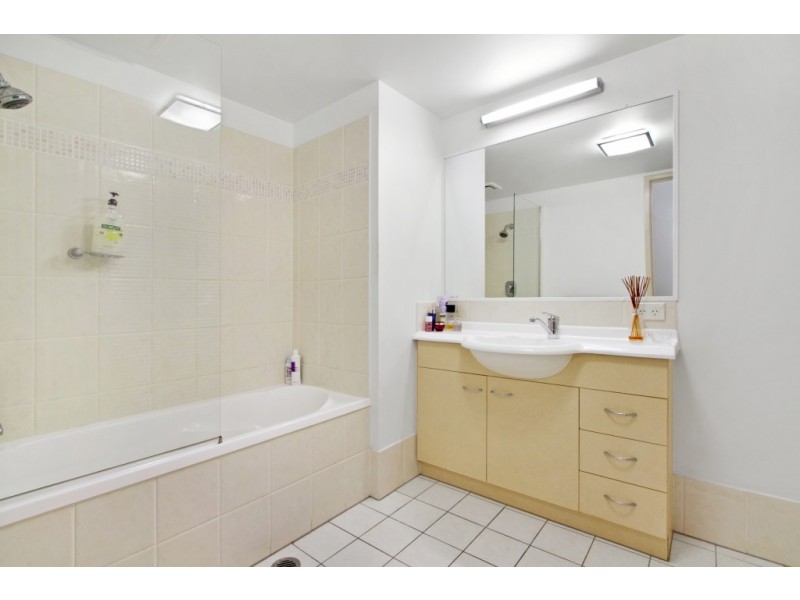 2/437 Golden Four Drive, Tugun QLD 4224