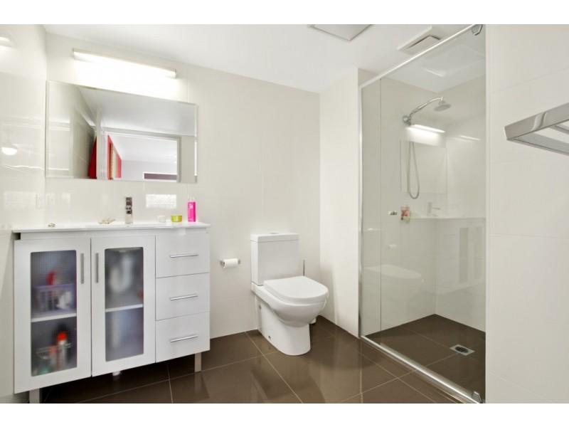 2/437 Golden Four Drive, Tugun QLD 4224