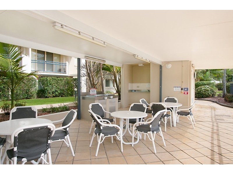 2/437 Golden Four Drive, Tugun QLD 4224