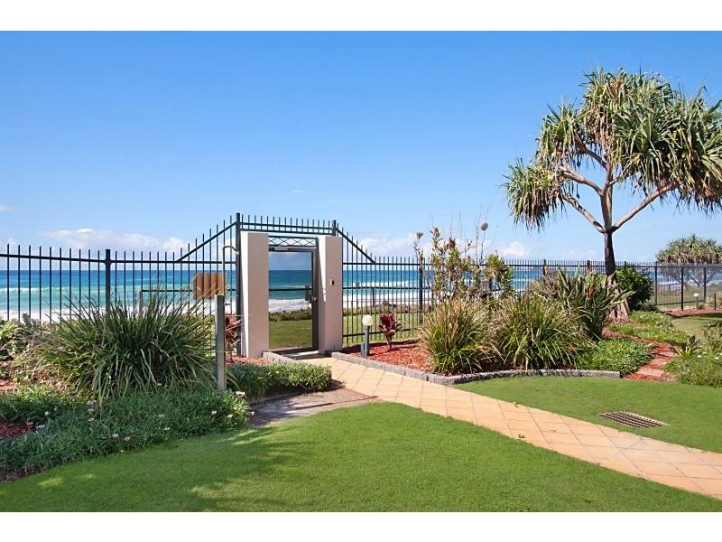 2/437 Golden Four Drive, Tugun QLD 4224
