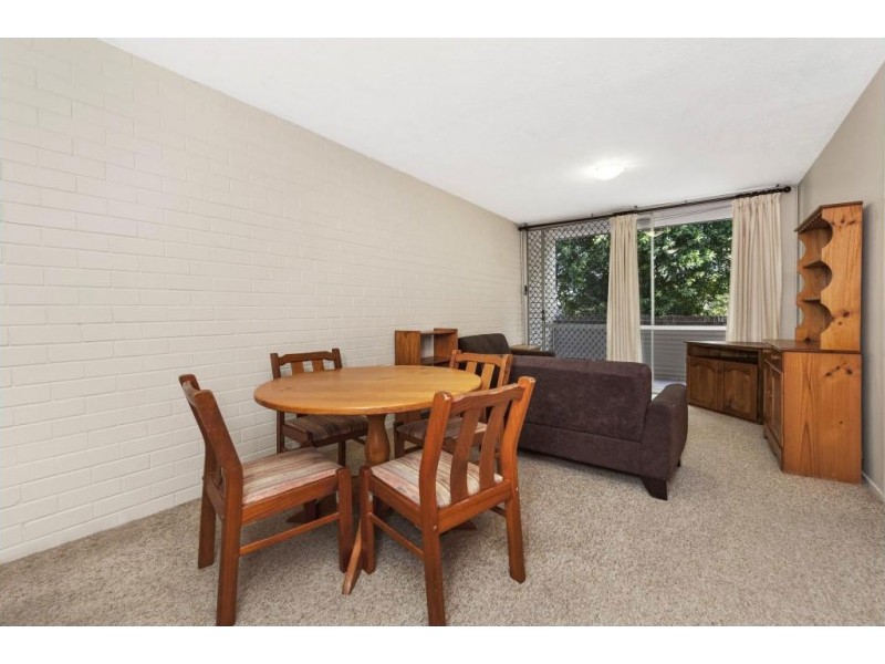 4/28 Miles Street, Coolangatta QLD 4225