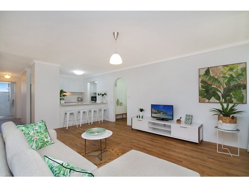 2/4 Buchan Avenue, Tweed Heads NSW 2485