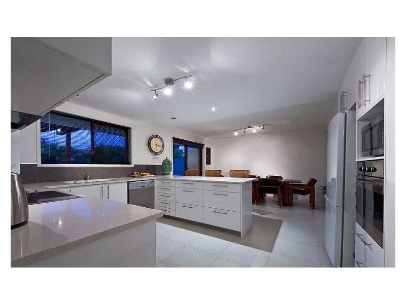14 Treeview Drive, Burleigh Waters QLD 4220