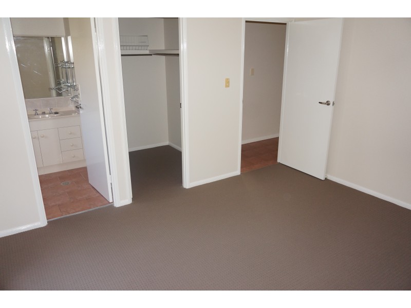 1/23 Birkdale Court, Banora Point NSW 2486