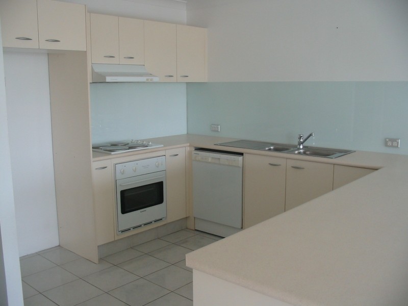 2/13 Hillcrest Avenue, Tugun QLD 4224