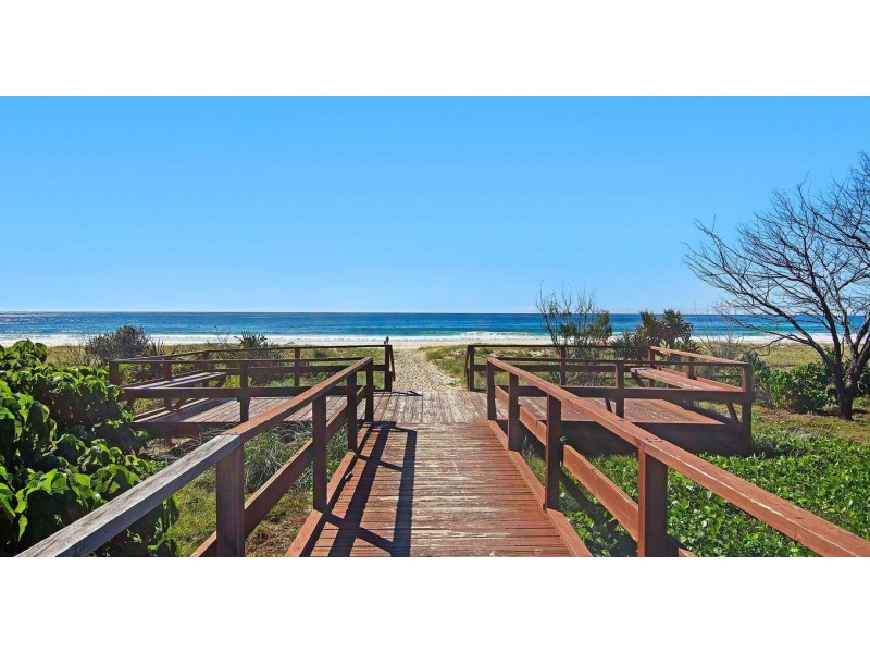 7/69 Golden Four Drive, Bilinga QLD 4225