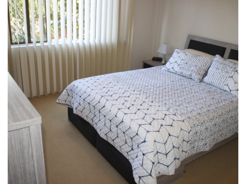 2/77 Golden Four Drive, Bilinga QLD 4225