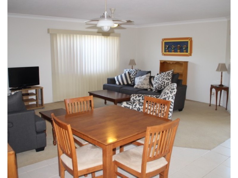 2/77 Golden Four Drive, Bilinga QLD 4225