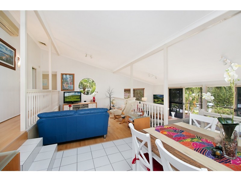 43 Currant Street, Elanora QLD 4221