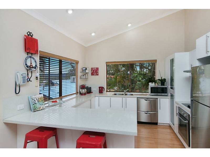 43 Currant Street, Elanora QLD 4221