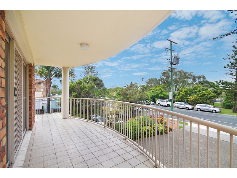 2/131 Golden Four Drive – Lanai, Bilinga QLD 4225