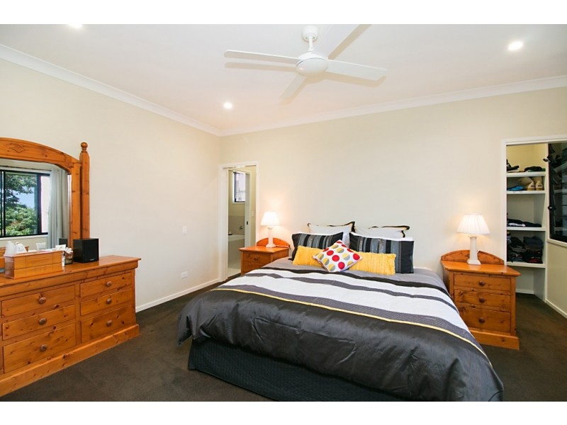 10 Stapylton Street, Coolangatta QLD 4225