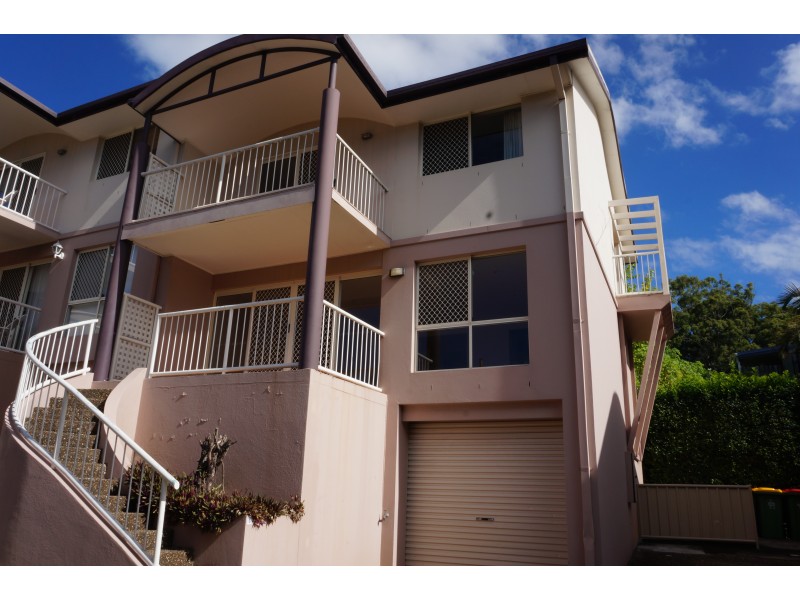 3/34 Miles Street, Coolangatta QLD 4225
