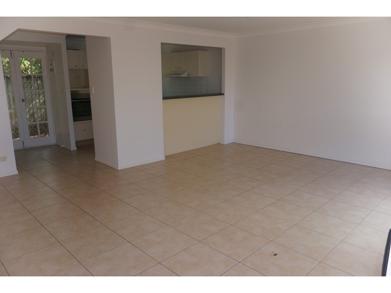 3/34 Miles Street, Coolangatta QLD 4225