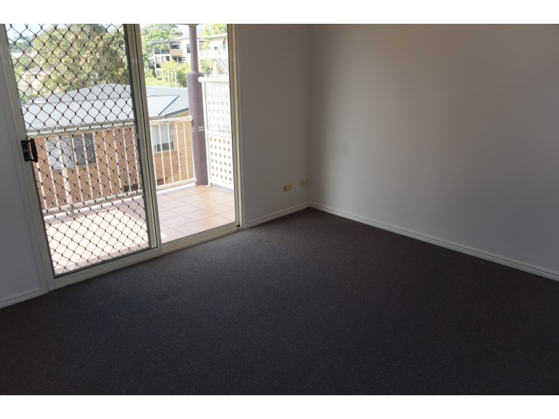 3/34 Miles Street, Coolangatta QLD 4225