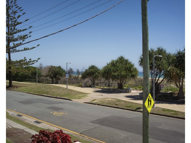 102 Pacific Parade, Bilinga QLD 4225