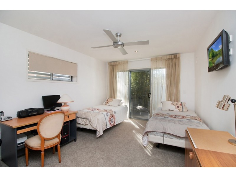 6 Wyberba Street, Tugun QLD 4224