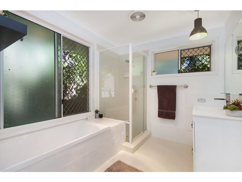 93 Glen Ayr Drive, Banora Point NSW 2486