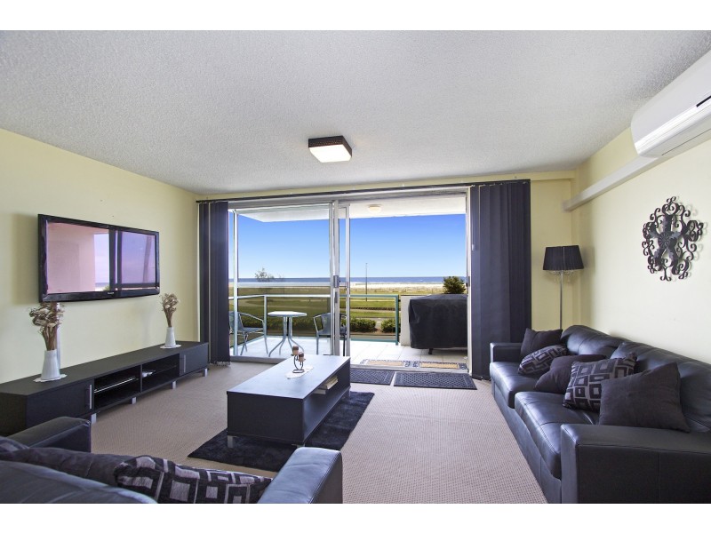 2/4 Musgrave Street, Kirra QLD 4225