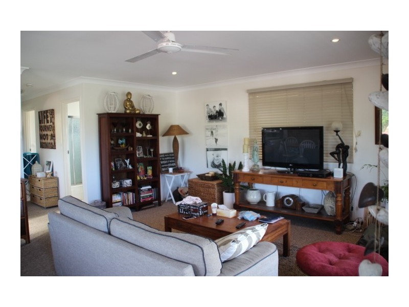 2/27 Cabarita Avenue, Tugun QLD 4224