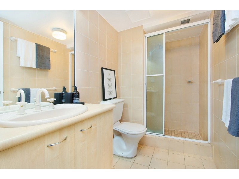 4F/828 Pacific Parade – The Rocks Resort, Currumbin QLD 4223