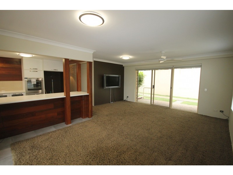 1/6 Teemangum Street, Tugun QLD 4224