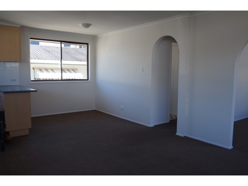 1/15 Twenty Fifth Ave, Palm Beach QLD 4221
