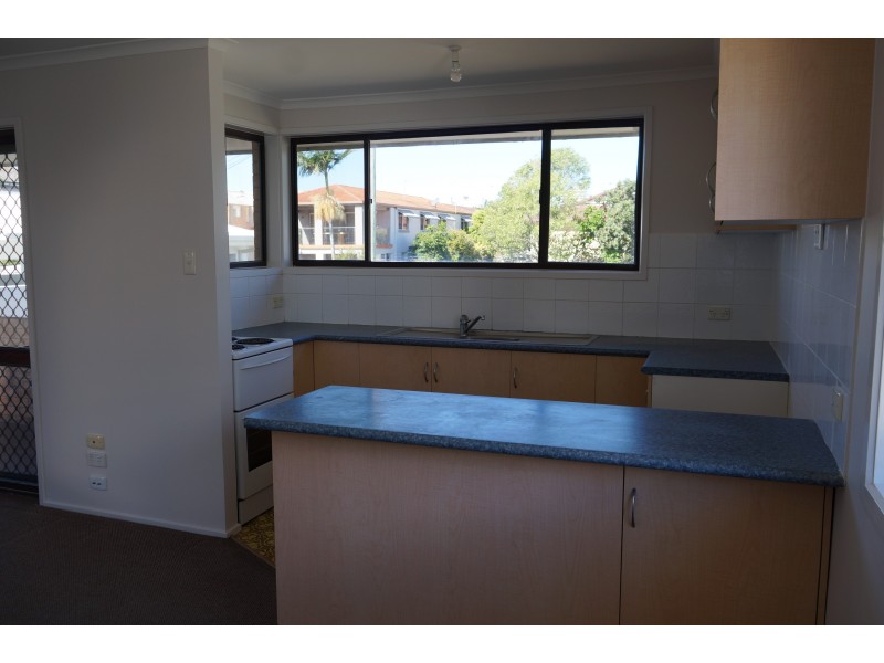 1/15 Twenty Fifth Ave, Palm Beach QLD 4221