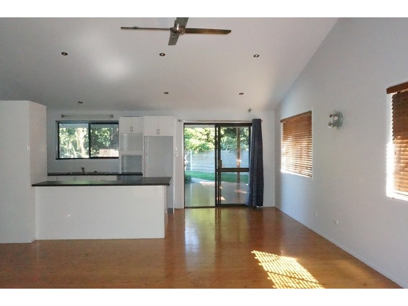 8 Cocararra Street, Tugun QLD 4224