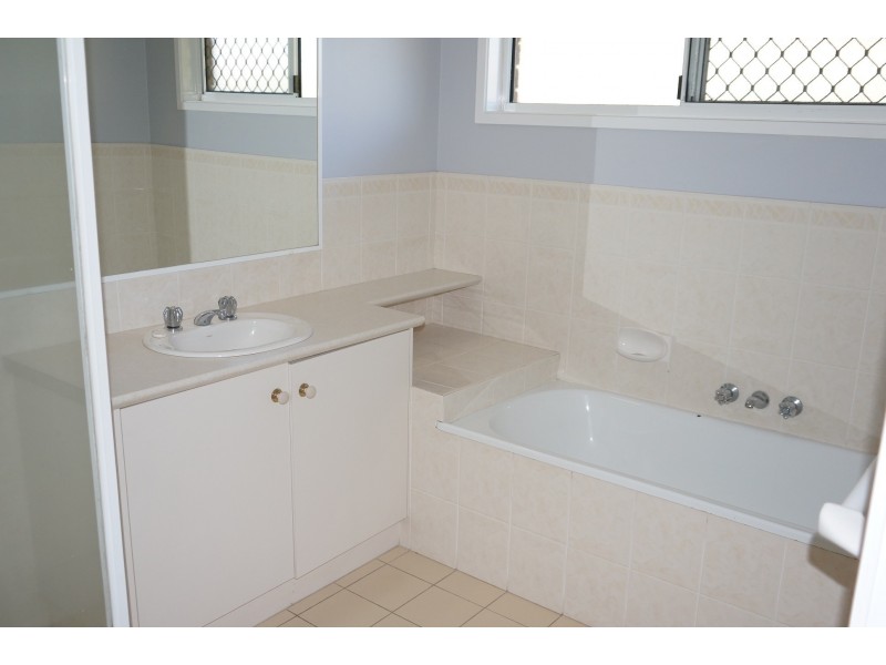 2/27 Kiata Parade, Tweed Heads NSW 2485