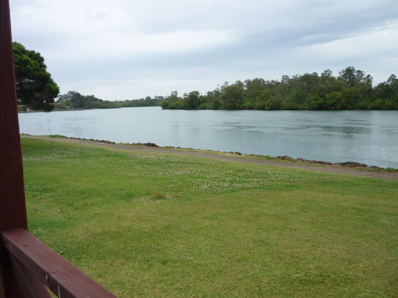 85 Sunset Boulevard, Tweed Heads West NSW 2485