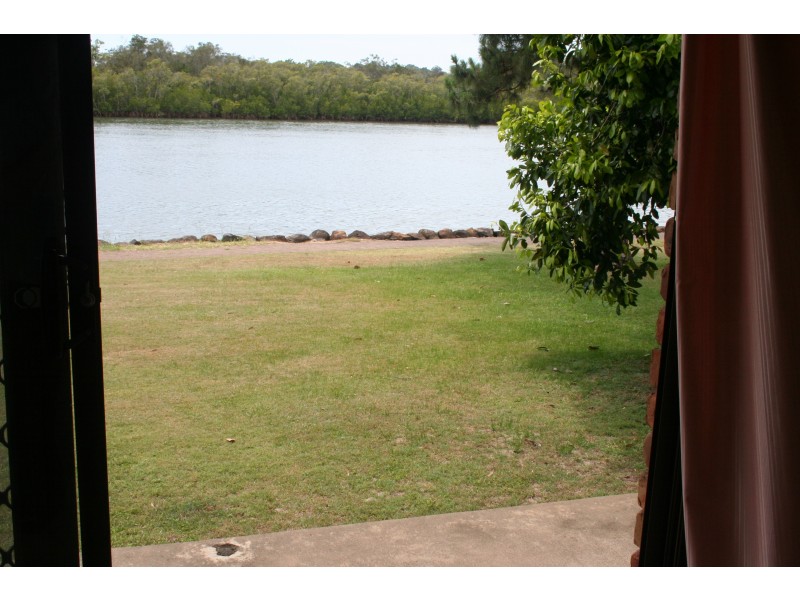 85 Sunset Boulevard, Tweed Heads West NSW 2485