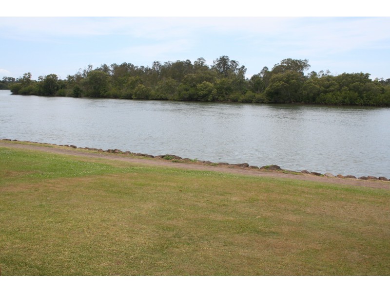 85 Sunset Boulevard, Tweed Heads West NSW 2485