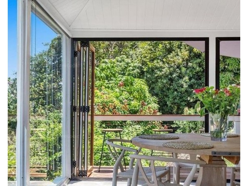 13 Rutledge Street, Kirra QLD 4225