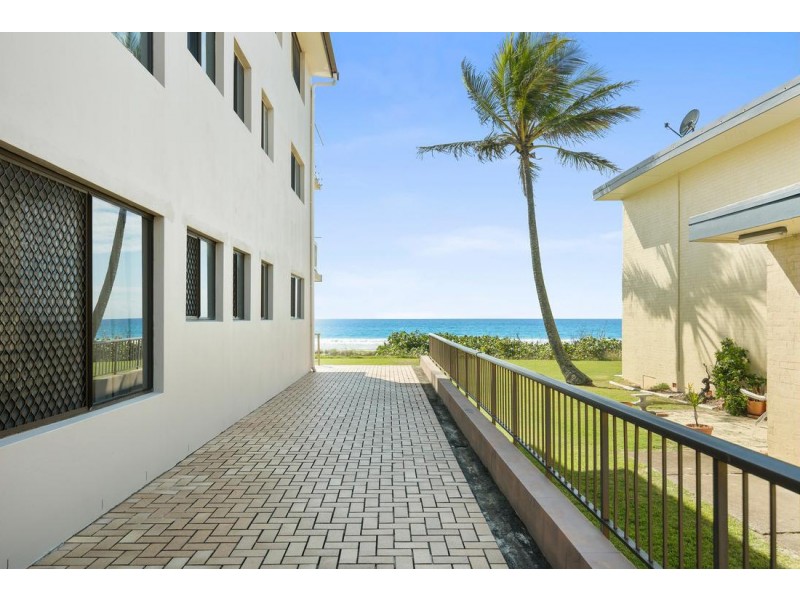 3/271 Golden Four Drive, Bilinga QLD 4225