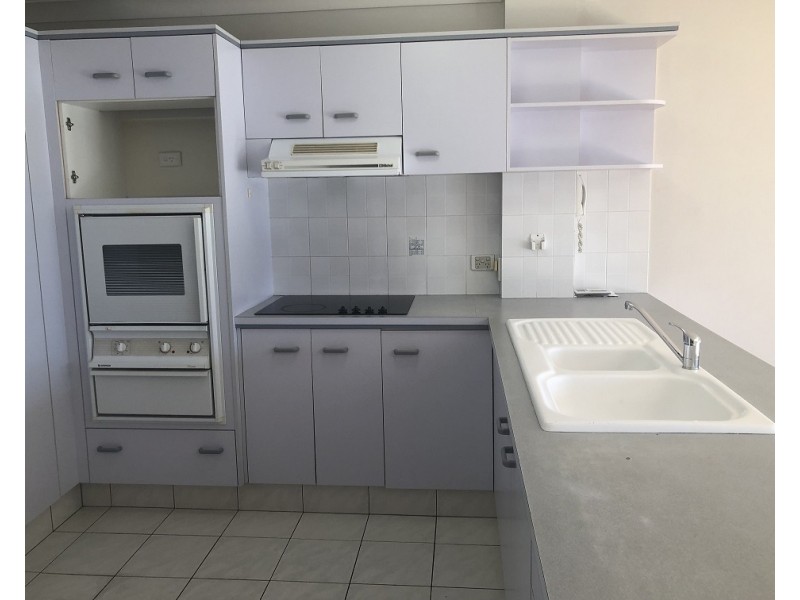 24/9 Ocean Street, Kirra QLD 4225