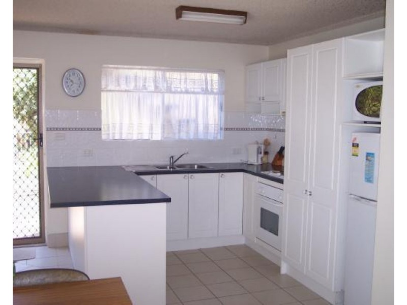 1/4 Banks Avenue, Tweed Heads NSW 2485