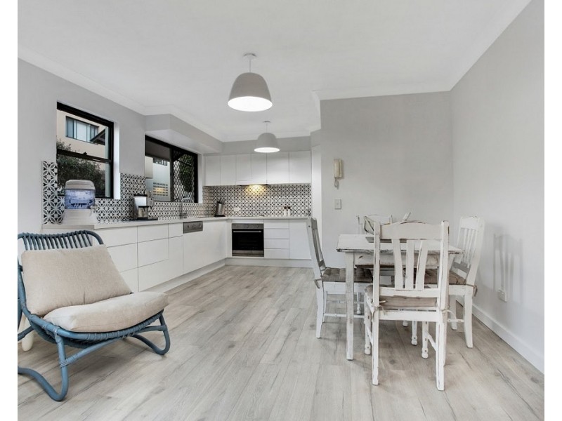 3/37 Dixon Street – Park Side View, Coolangatta QLD 4225