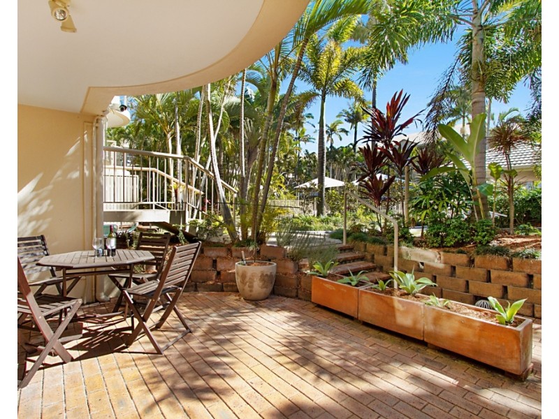 1/15 Santa Monica Road – Miami Beachside, Miami QLD 4220