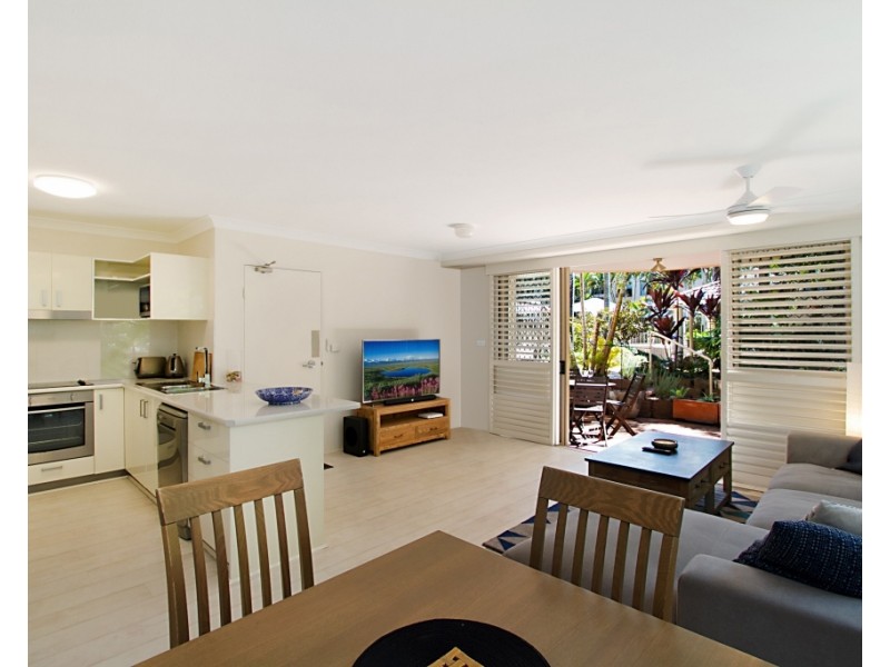 1/15 Santa Monica Road – Miami Beachside, Miami QLD 4220