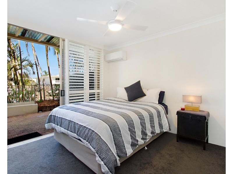 1/15 Santa Monica Road – Miami Beachside, Miami QLD 4220