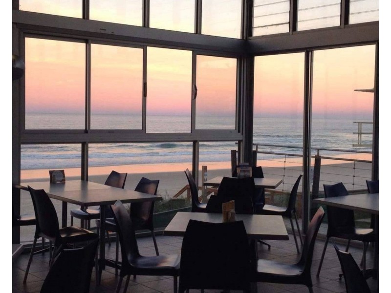 1/15 Santa Monica Road – Miami Beachside, Miami QLD 4220