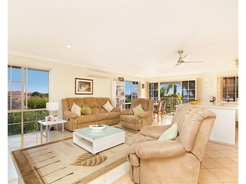 2/32 Kintyre Crescent, Banora Point NSW 2486