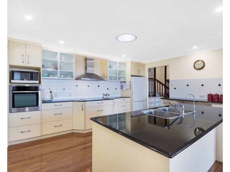 17 Karingal Avenue, Bilambil Heights NSW 2486