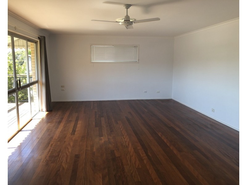 16 Winders Avenue, Tugun QLD 4224