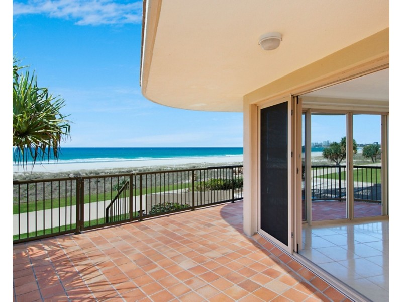 1/2 Surf Street, Bilinga QLD 4225