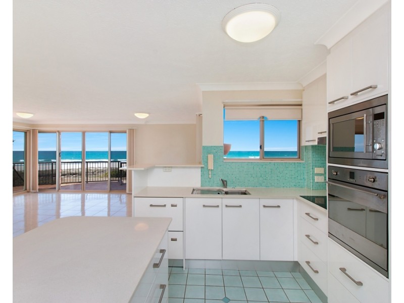 1/2 Surf Street, Bilinga QLD 4225