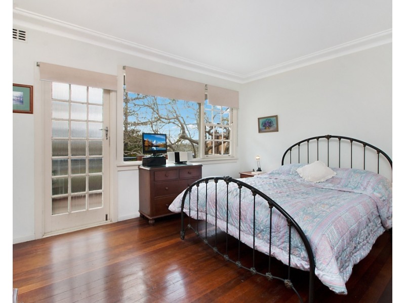 12 Oyster Point Rd, Banora Point NSW 2486