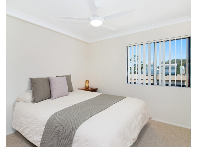 8/6 Rutledge Street, Coolangatta QLD 4225