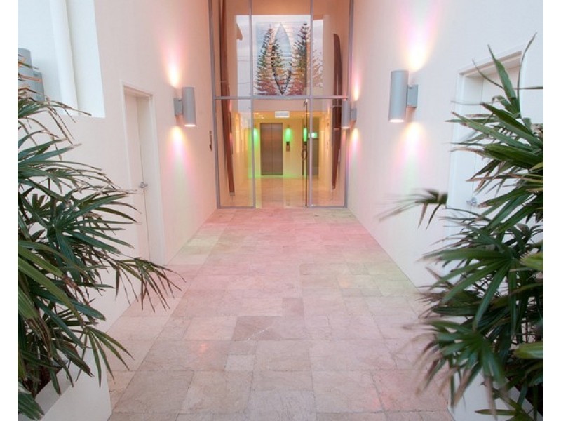 7/16-18 Eden Avenue, Rainbow Bay QLD 4225